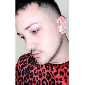 Meet your Posher, Gavin